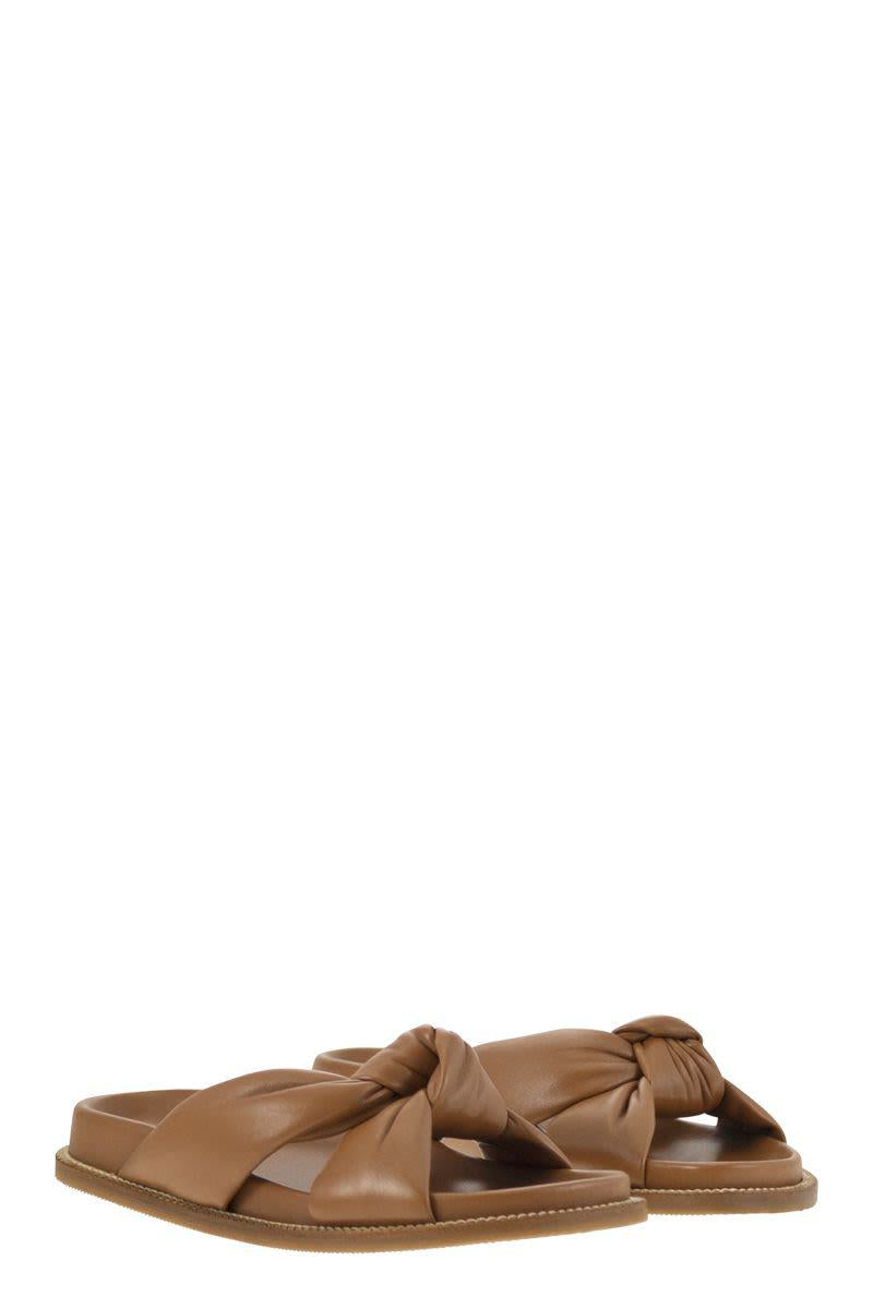 Fabiana Filippi Leather Slipper With Fussbett And Knot
