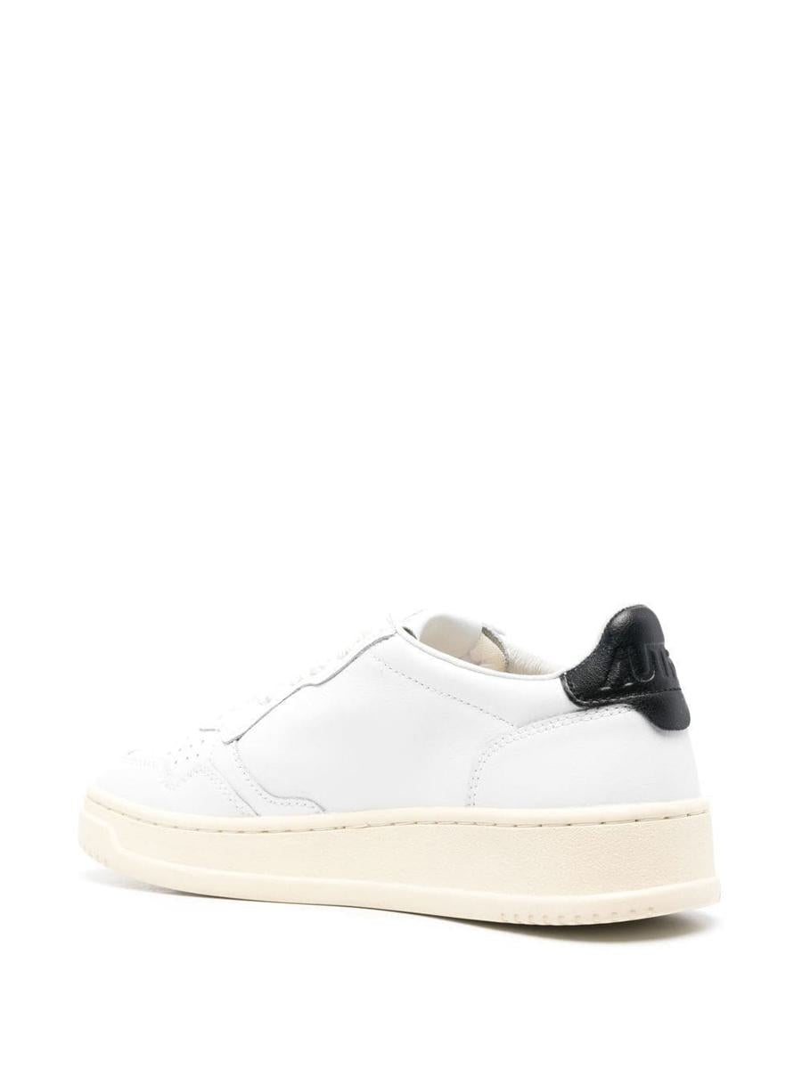 Autry 'Medalist Low' Sneakers In White Leather