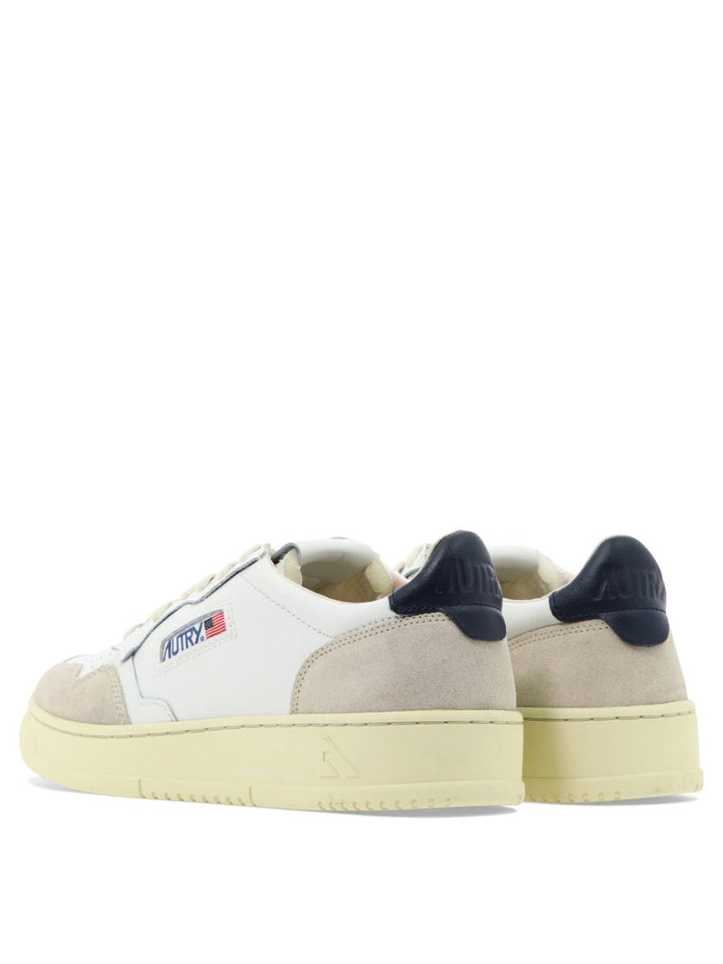 Autry "Medalist Low" Sneakers