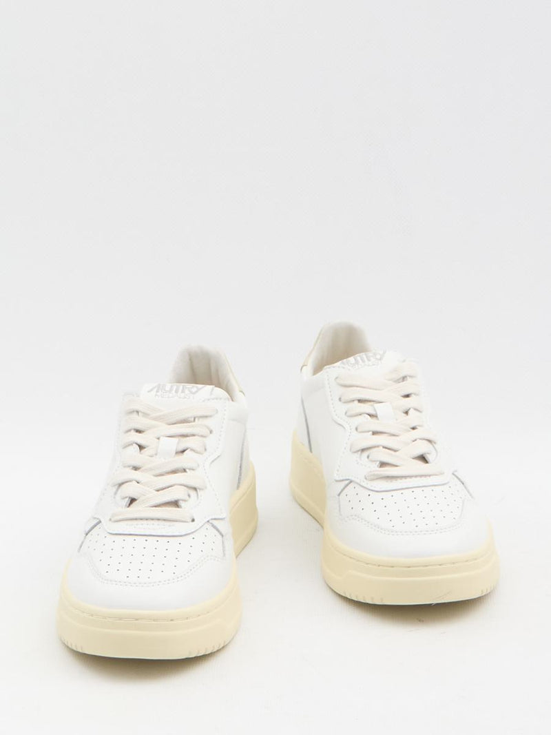 Medalist Low Sneakers