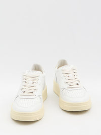 Medalist Low Sneakers