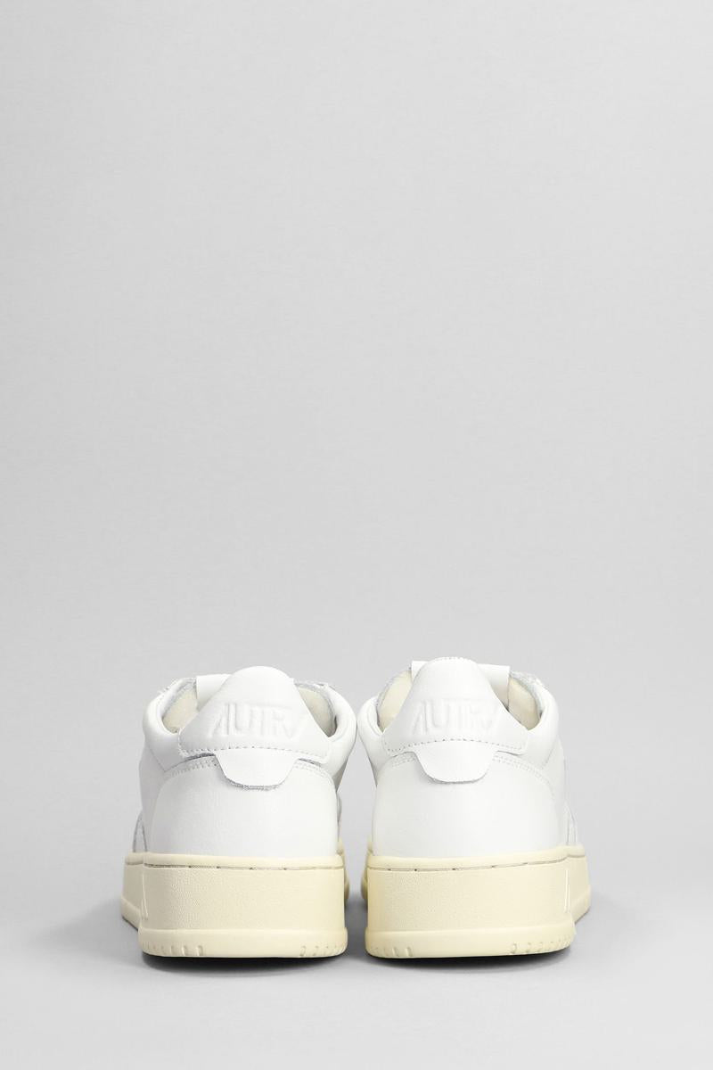 Autry Medalist Low Sneakers