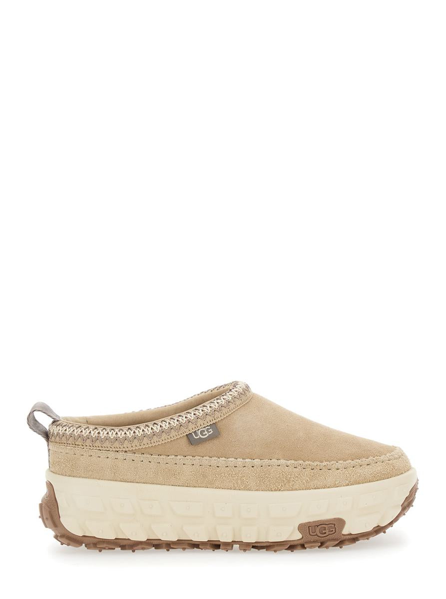 'Venture Daze' Beige Mules With Decorative Stitching And Side Logo Patch In Suede Man