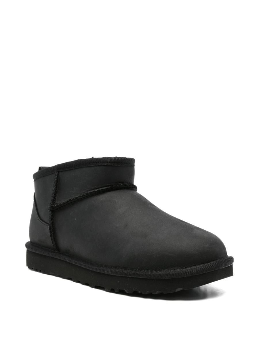 UGG Boots Black