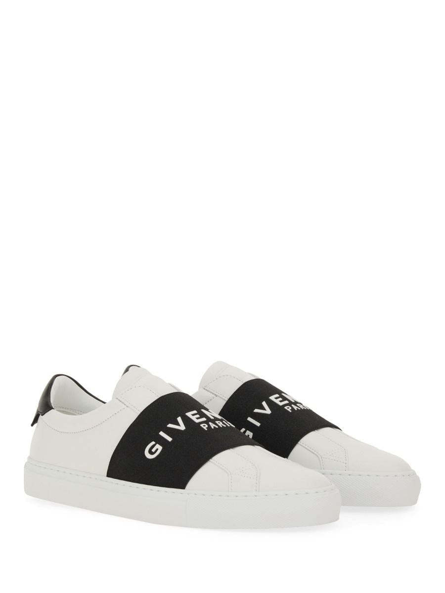 Givenchy "Urban Street" Sneaker