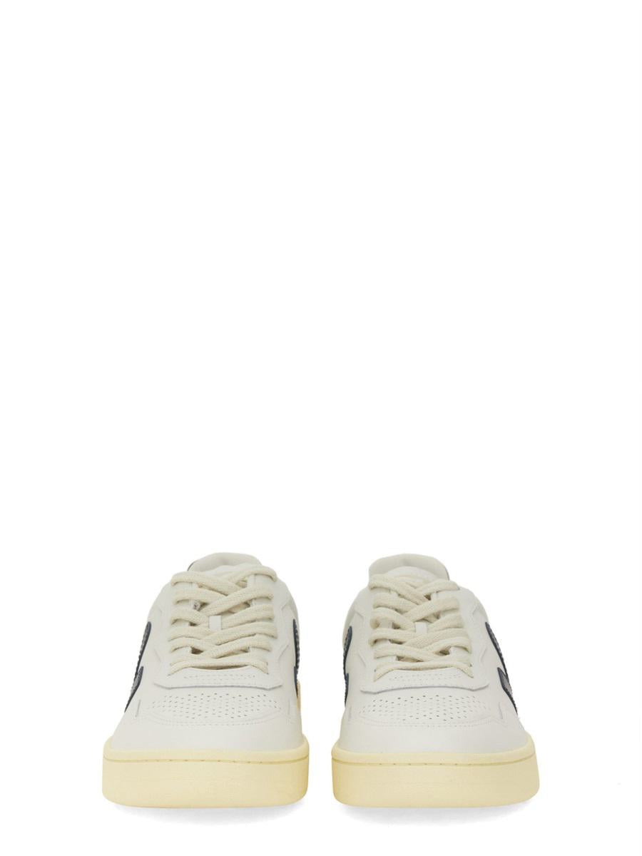 Veja Sneaker V-90