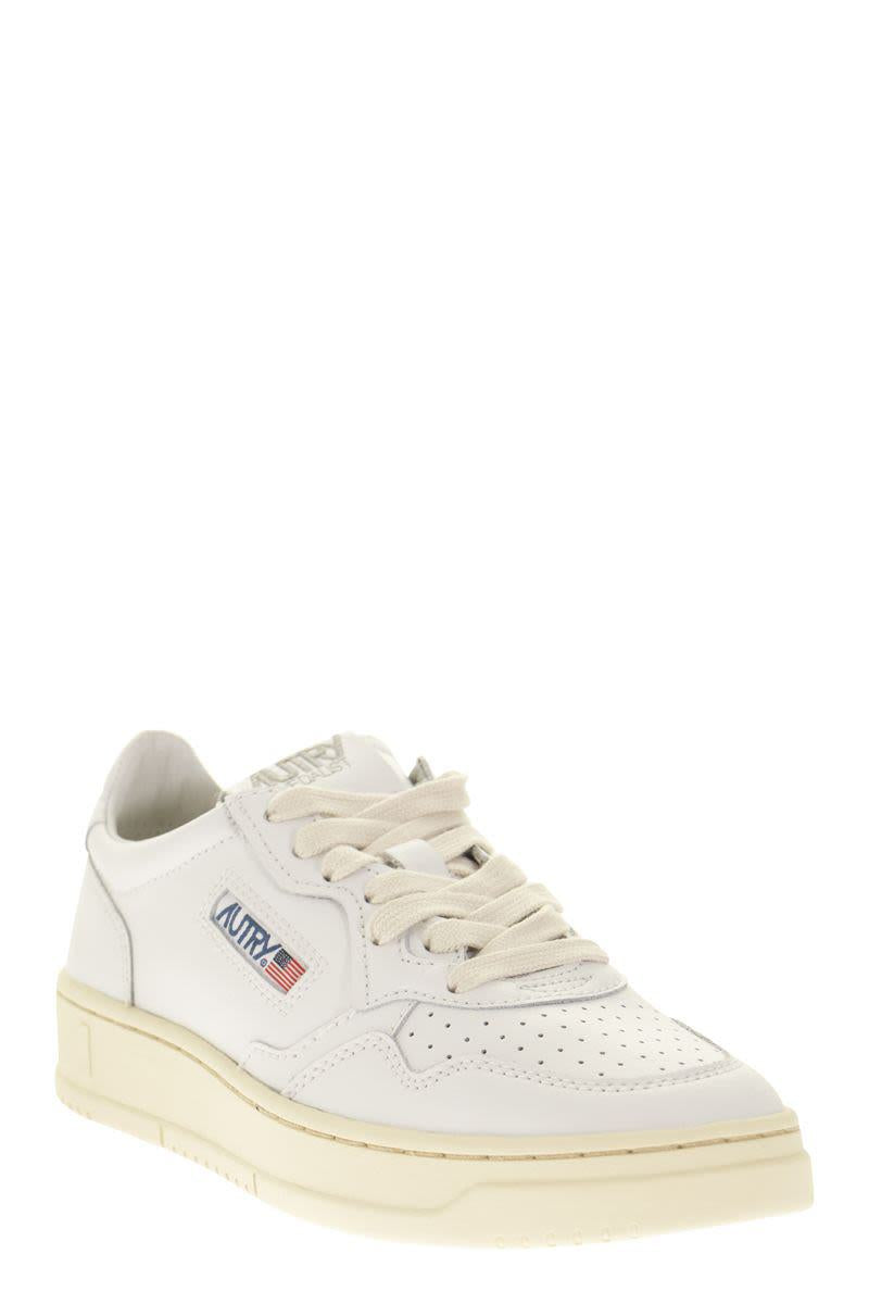 Autry Medalist Low - Leather Sneakers