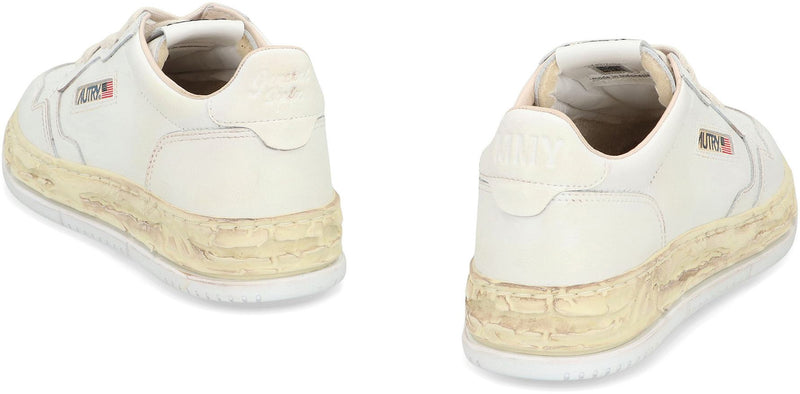 Autry Medalist Low-Top Sneakers