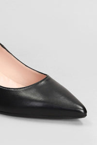 Anna F. Pumps