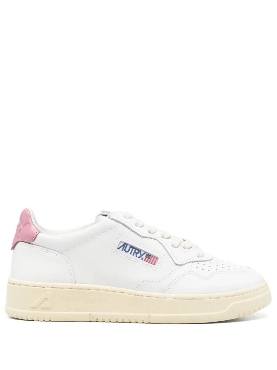 Autry Medalist Low Sneakers In White And Polignac Leather Shoes