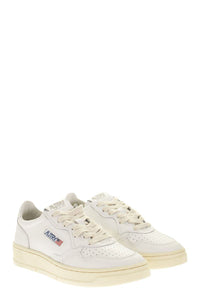 Autry Medalist Low - Leather Sneakers