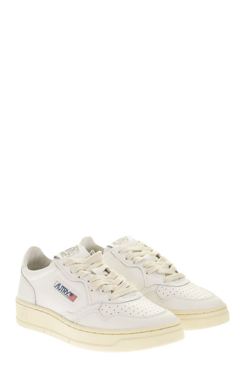 Autry Medalist Low - Leather Sneakers