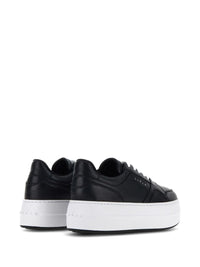 hogan-sneakers-1764887386008339427-1