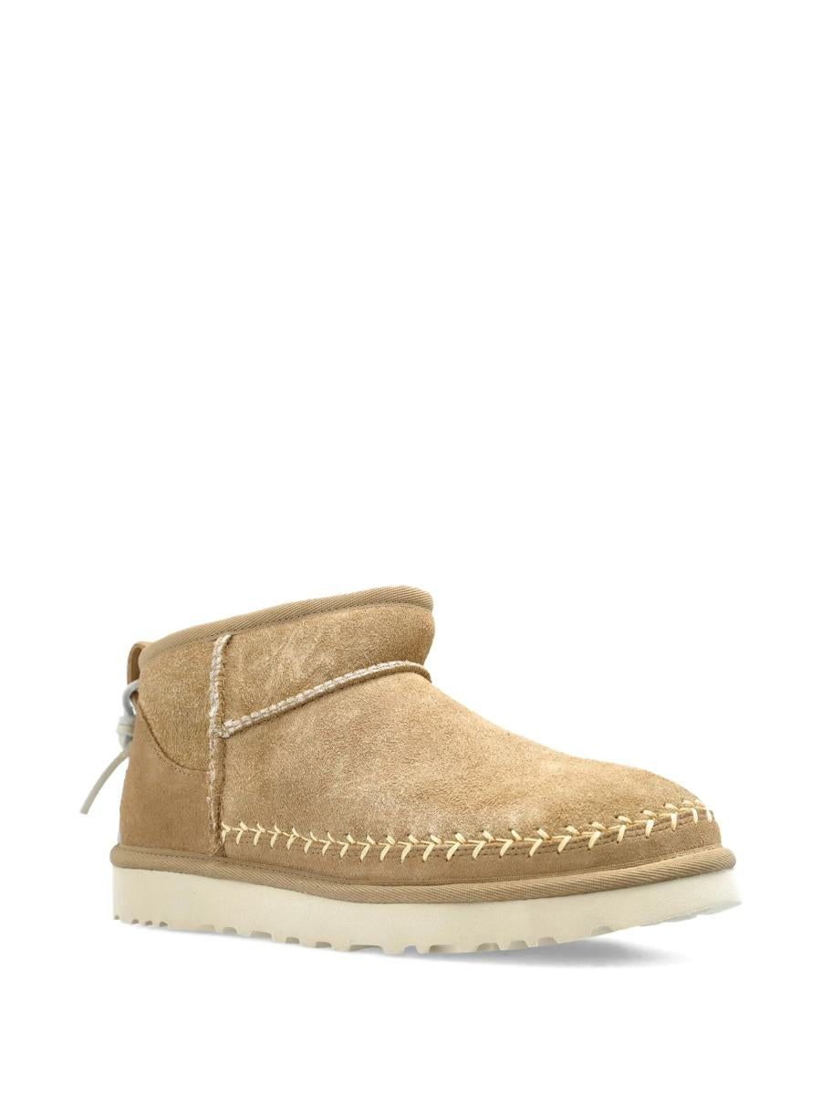 UGG W Classic Ultra Mini Biarritz Shoes