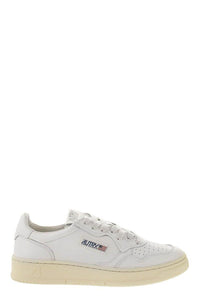 Autry Medalist Low - Leather Sneakers