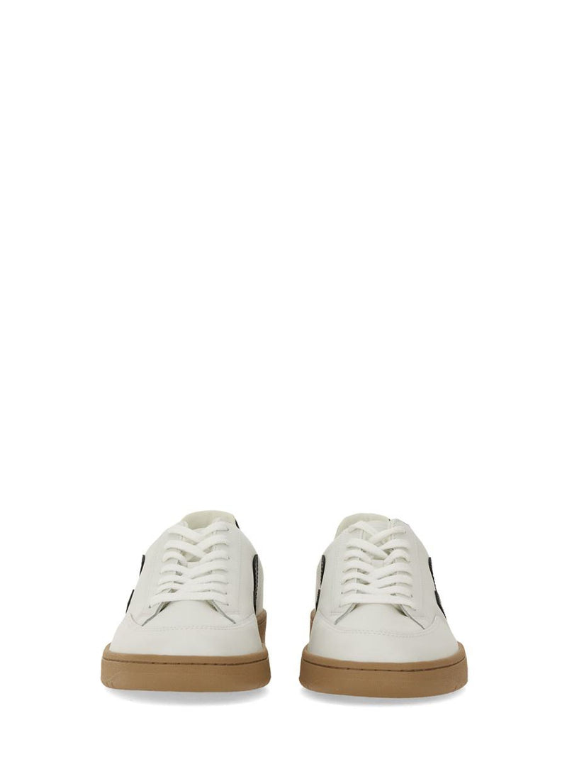 Veja Sneaker "V-12"