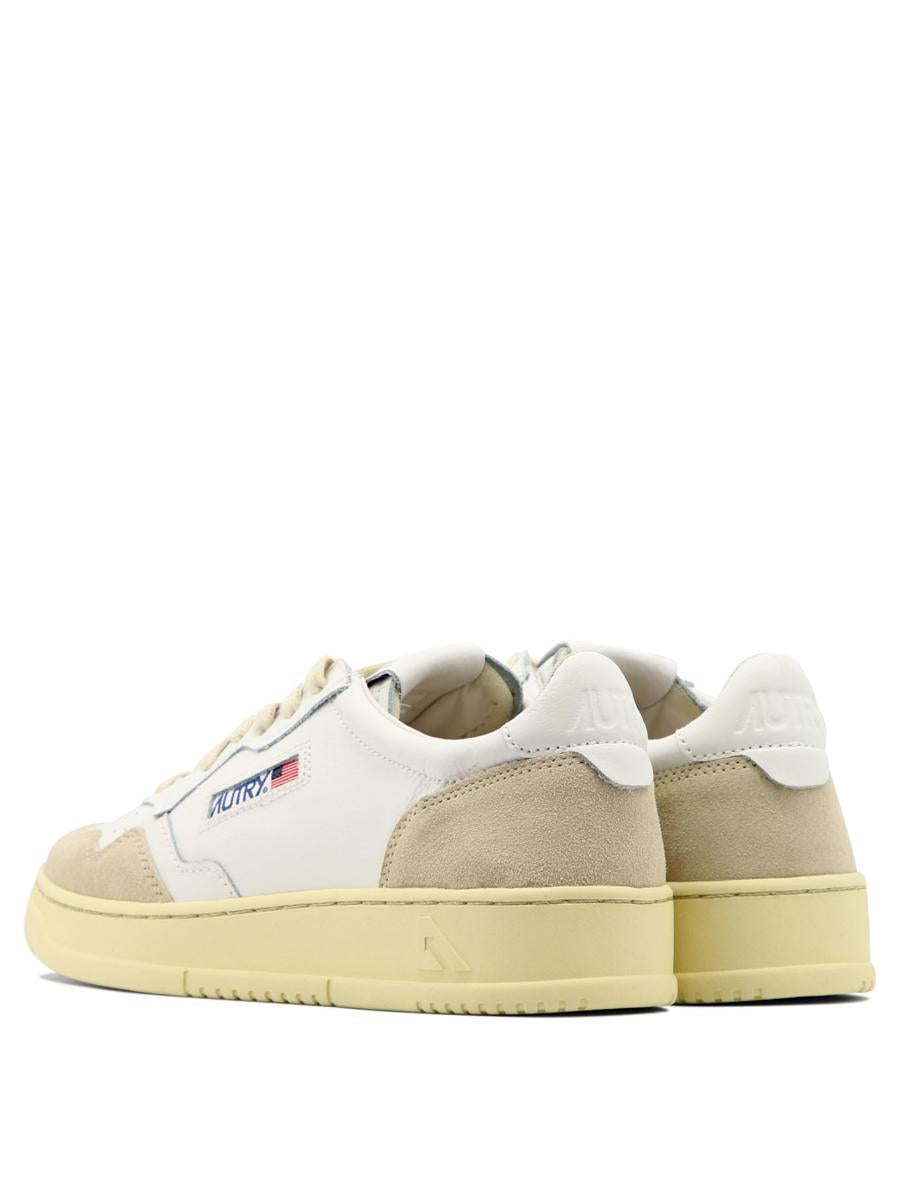 Autry "Medalist Low" Sneakers