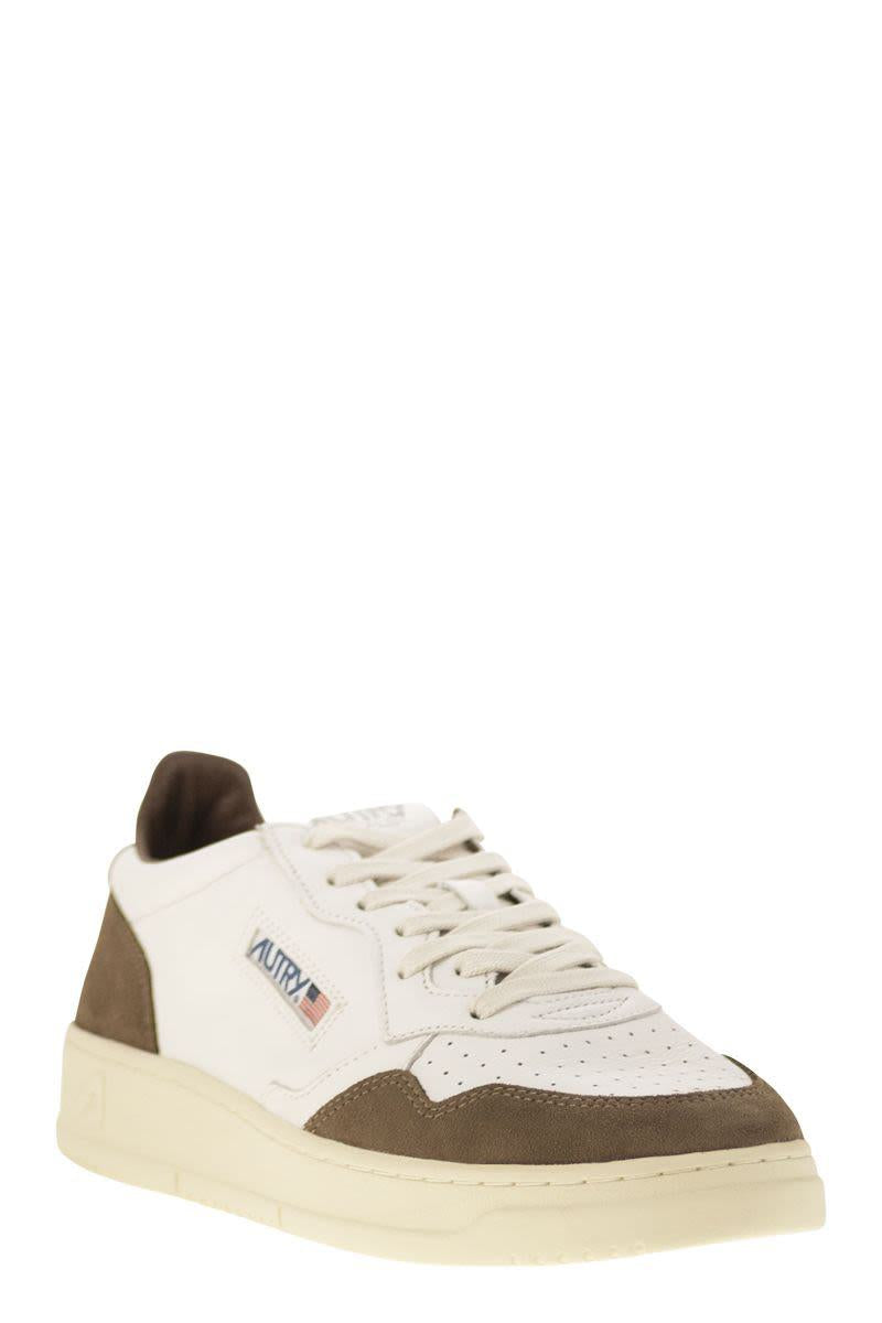 Autry Medalist Low - Sneakers In Goatskin And Suede
