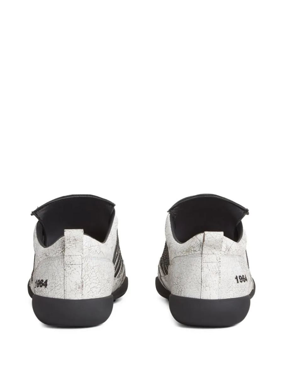 DSQUARED2 Lace-Up Low Top Sneakers