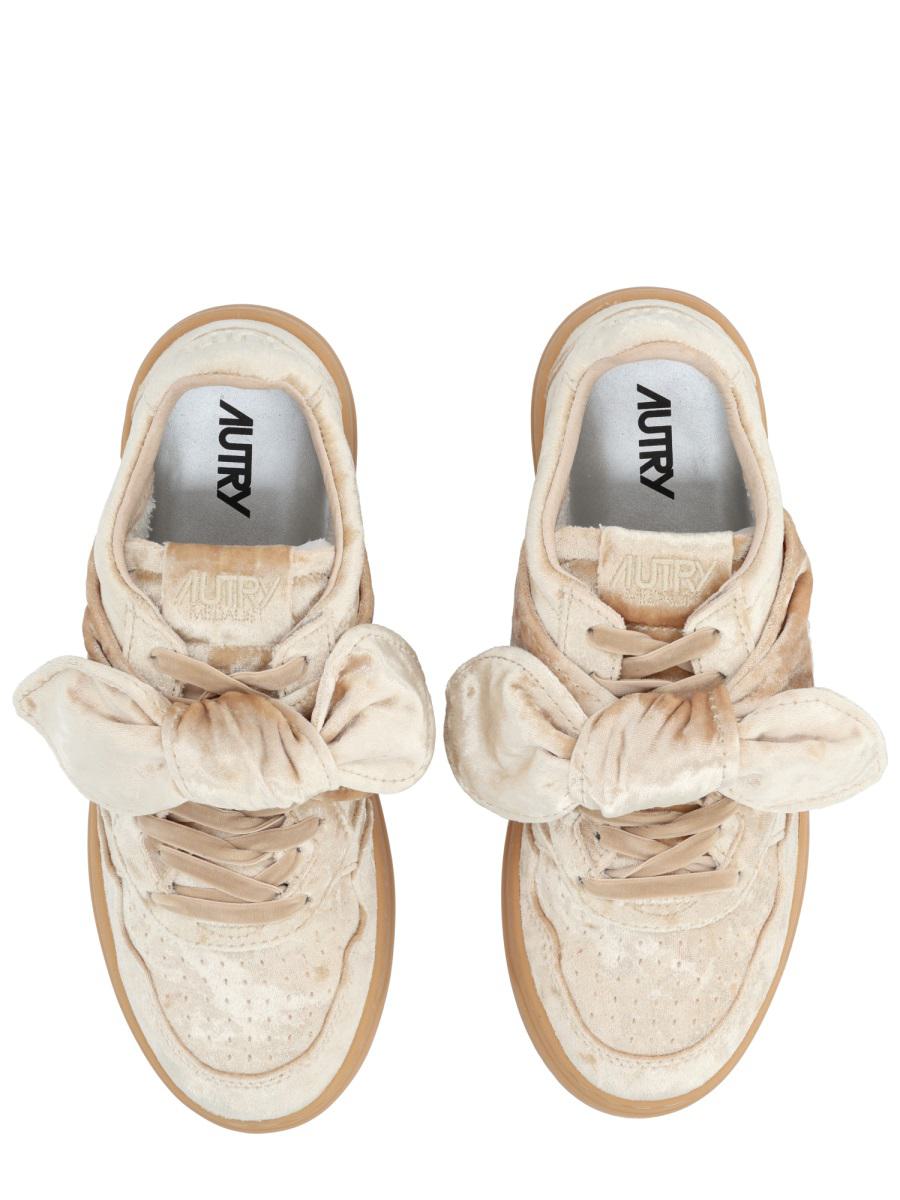 Autry "Medalist Low" Sneaker