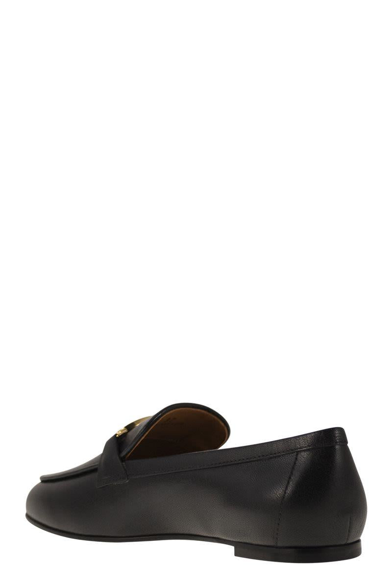 Tod'S Leather Loafer With Accessory