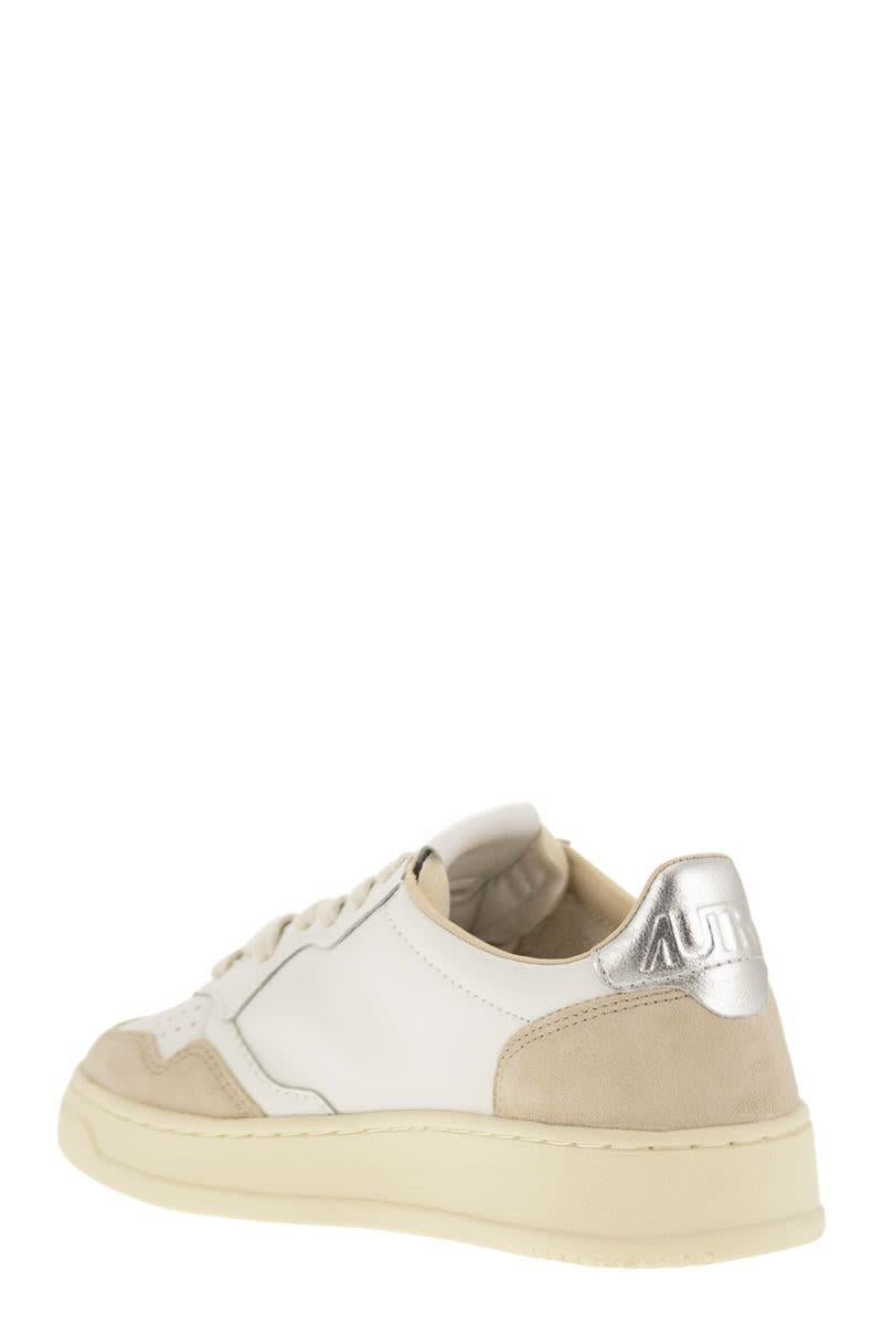 Autry Medalist Low - Leather Sneakers