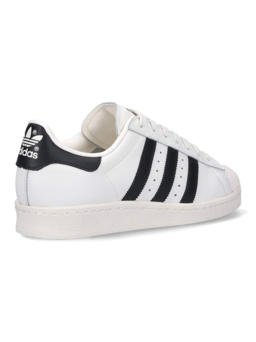 Adidas Sneakers