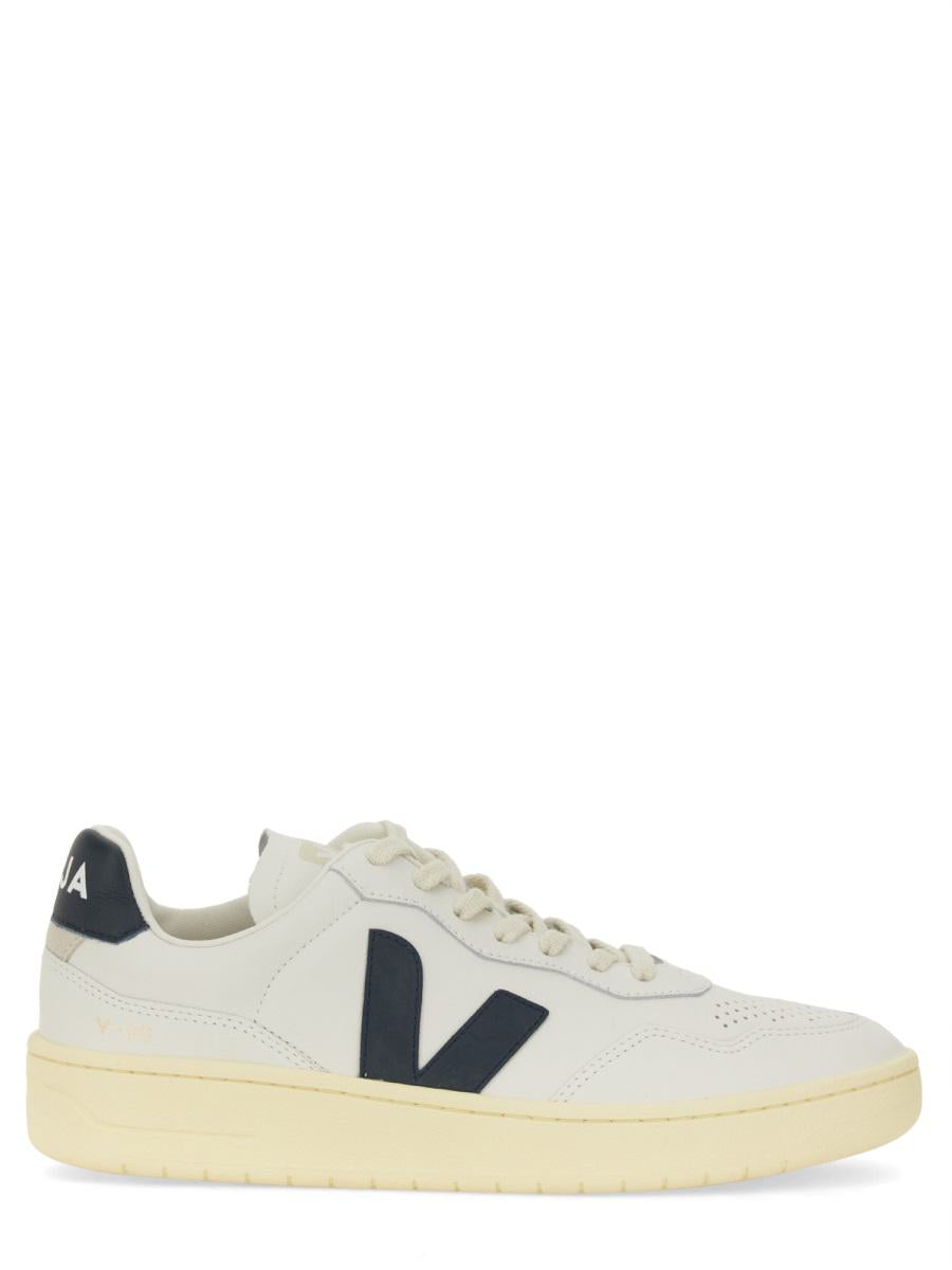 Veja Sneaker V-90