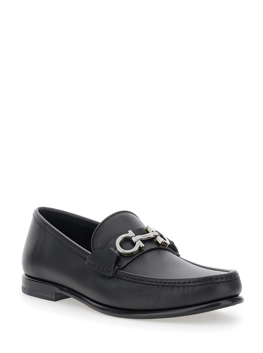 'Avril' Black Loafers With Gancini Plaque On The Front In Leather Man