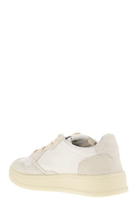 Autry Medalist Low - Sneakers With Two-Tone Glitter