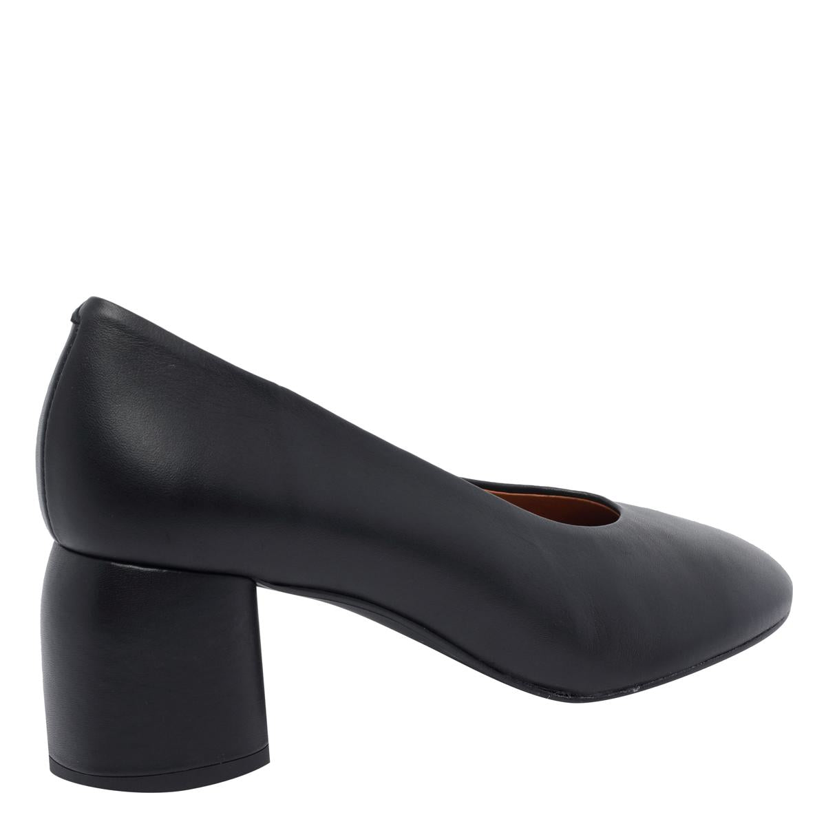 Angel Alarcon With Heel