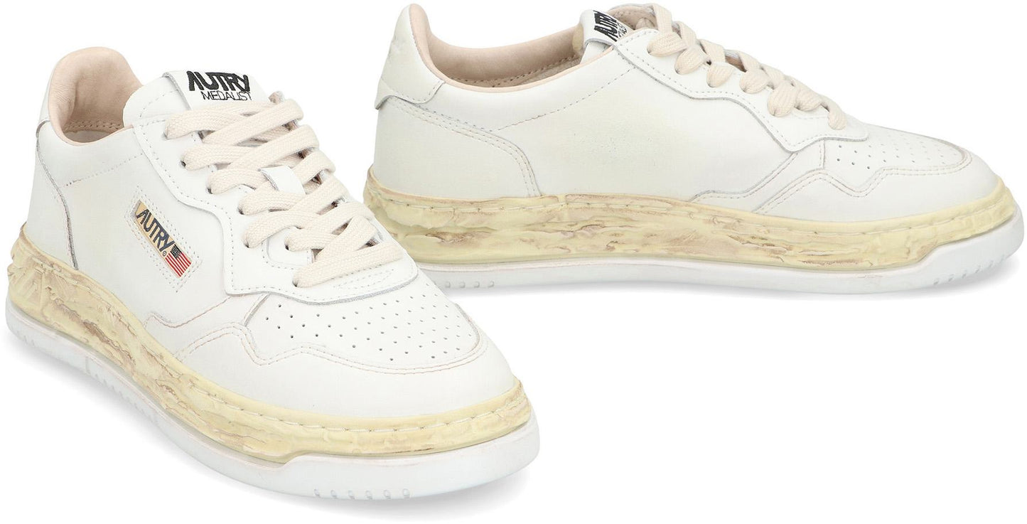 Autry Medalist Low-Top Sneakers