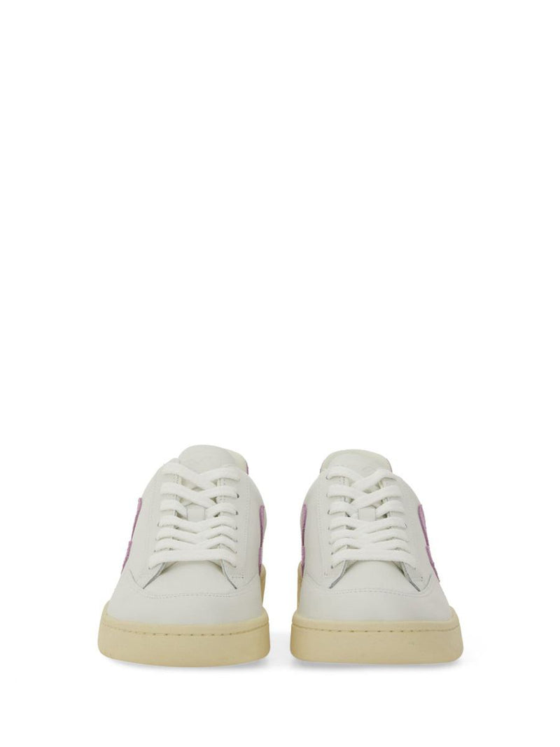 Veja Sneaker "V-12"