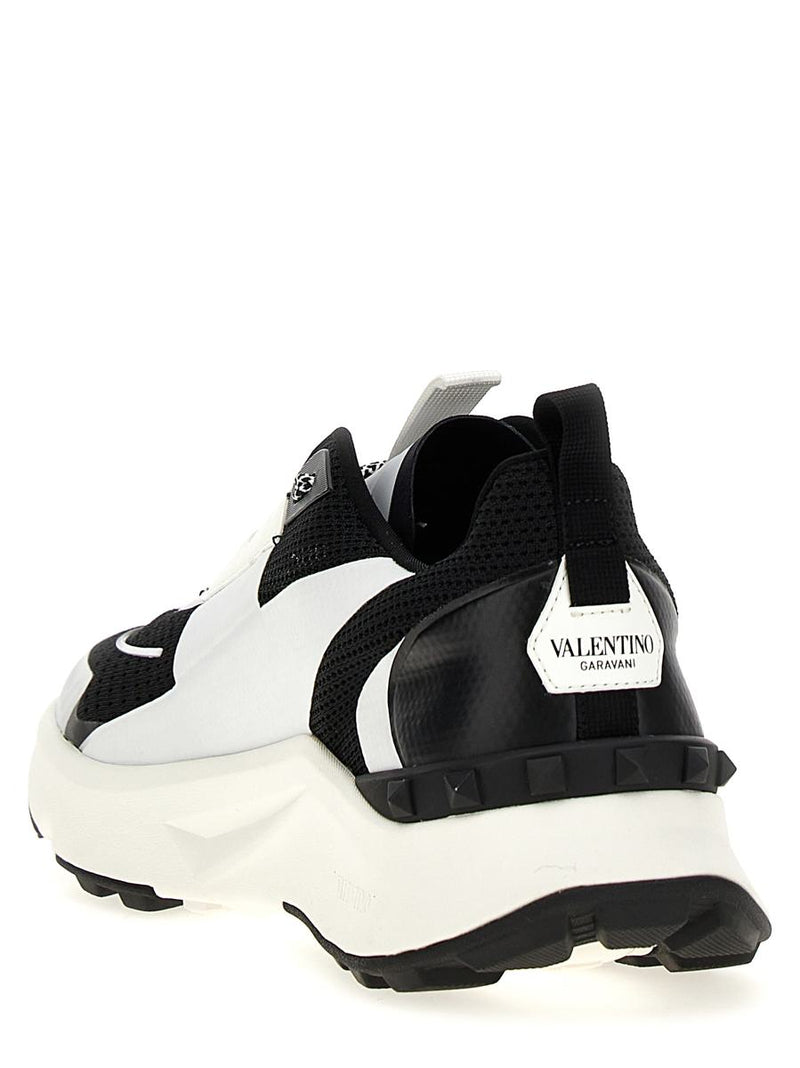 Valentino Garavani Valentino Garavani 'True Act' Sneakers