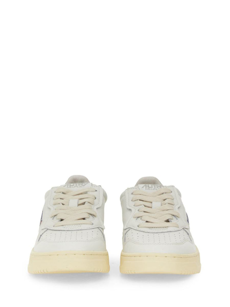 Autry "Medalist Low" Sneaker