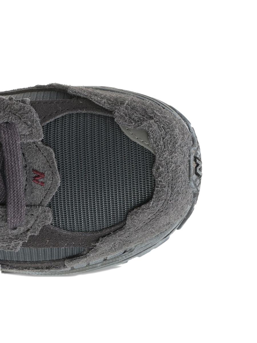 New Balance Gray '2002R Protection Pack' Sneakers