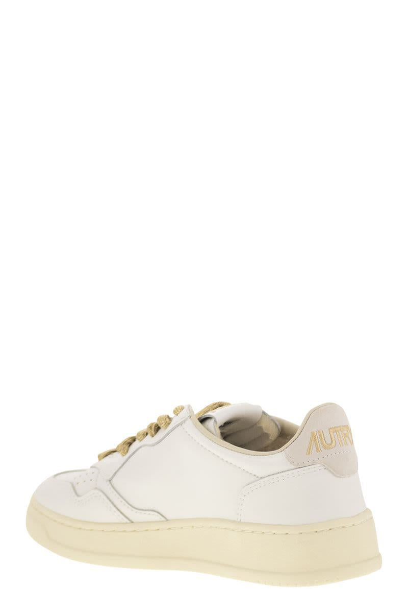 Autry Medalist Low - Leather Sneakers