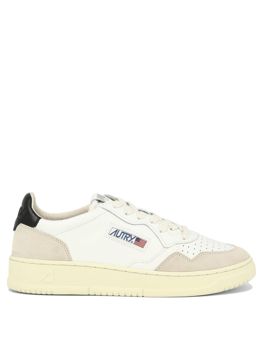 Autry "Medalist Low" Sneakers