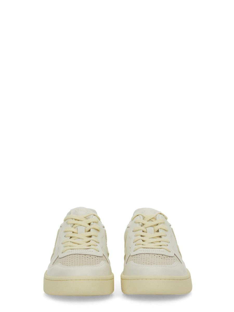Veja Sneaker V-10