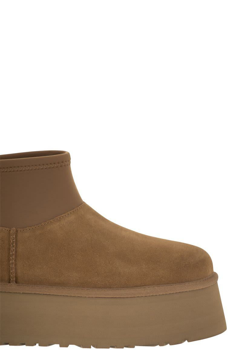 UGG Classic Mini Dipper Boots