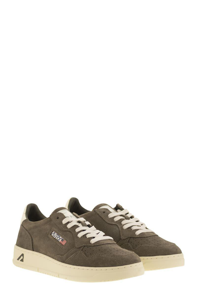 Autry Medalist Low - Suede Sneakers