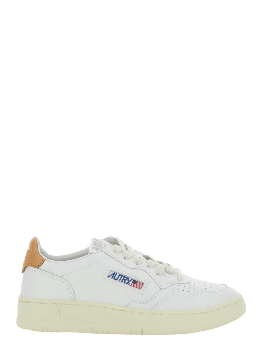 'Medalist' White Low Top Sneakers With Logo Patch On Tongue And Side In Leather Woman