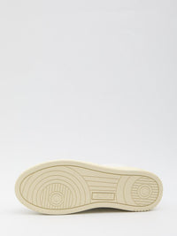 Medalist Low Sneakers