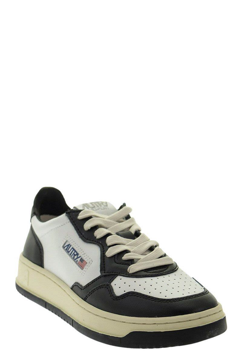 Autry Medalist Low - Leather Sneakers