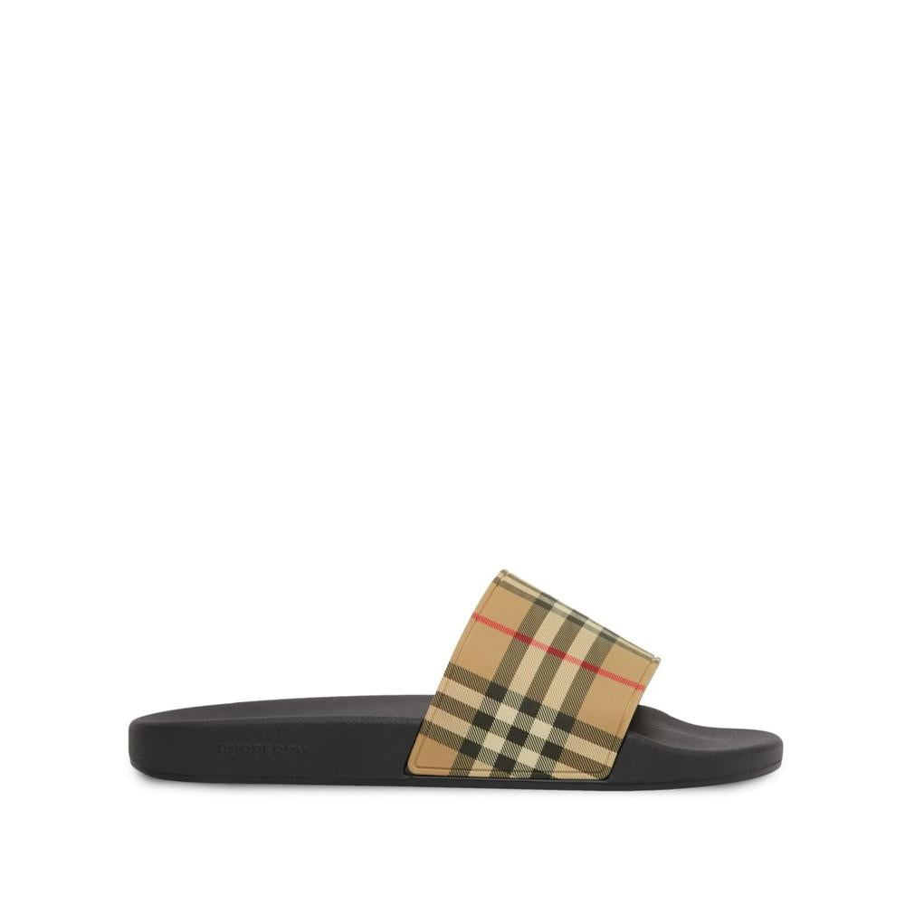 Burberry Flip-Flops & Slides