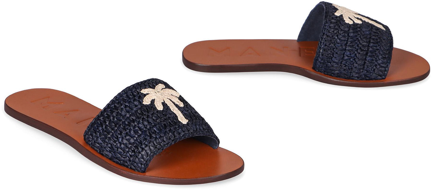 Manebí Flat Sandals