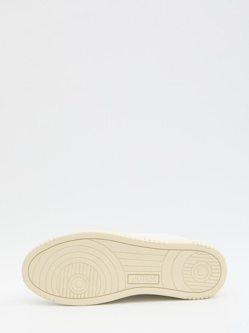 Medalist Low Sneakers