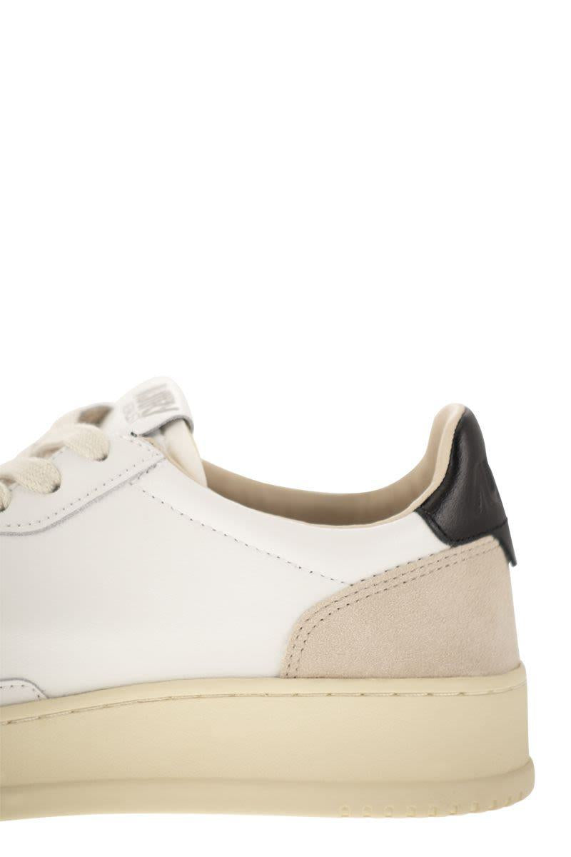 Autry Medalist Low - Leather And Suede Sneakers