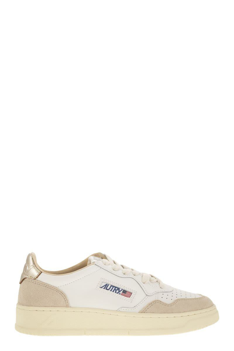 Autry Medalist Low - Leather Sneakers