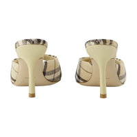 Burberry Mews 90 Chk Pumps